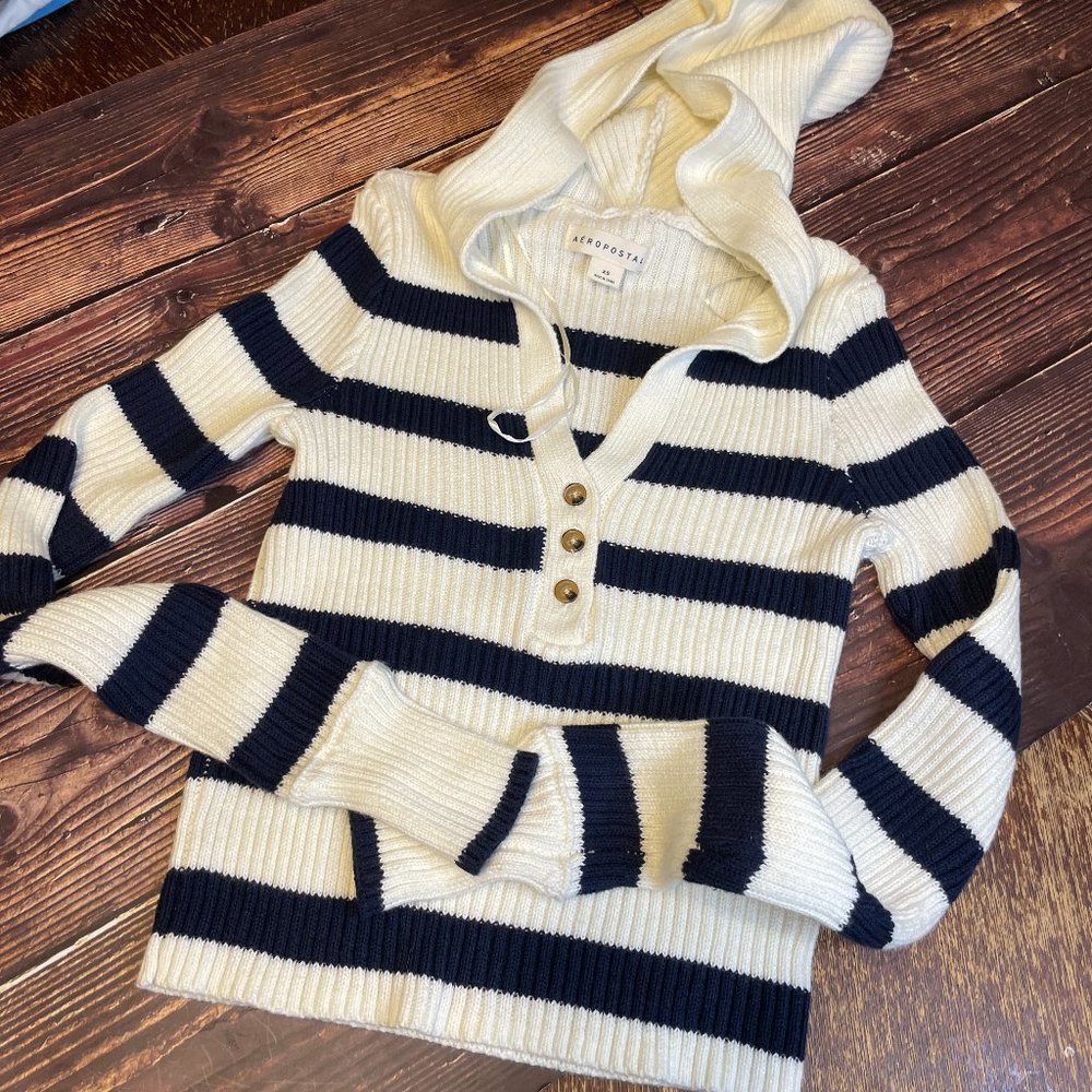 Aeropostal Light Sweater